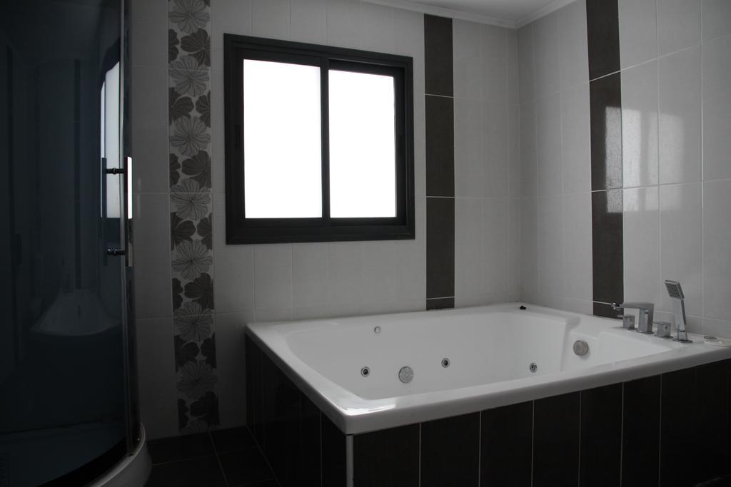 Hametsuda Hotel Safed Quarto foto