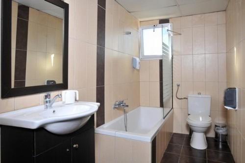 Hametsuda Hotel Safed Quarto foto