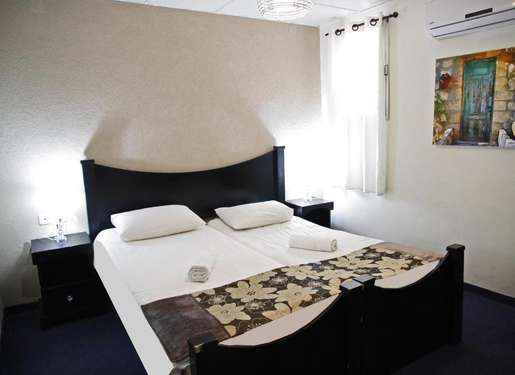 Hametsuda Hotel Safed Exterior foto