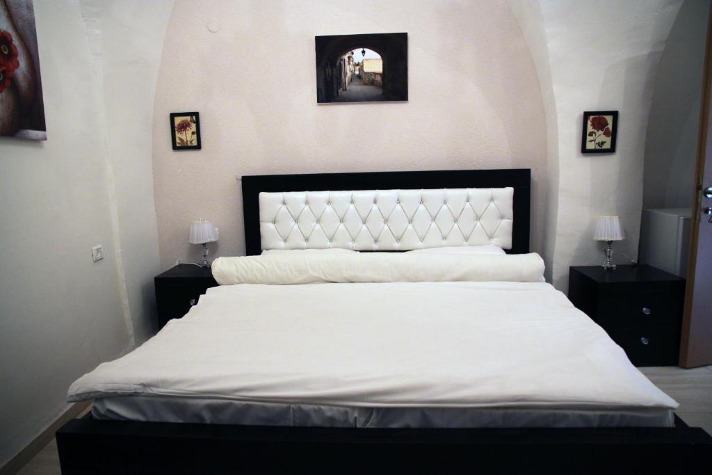 Hametsuda Hotel Safed Quarto foto